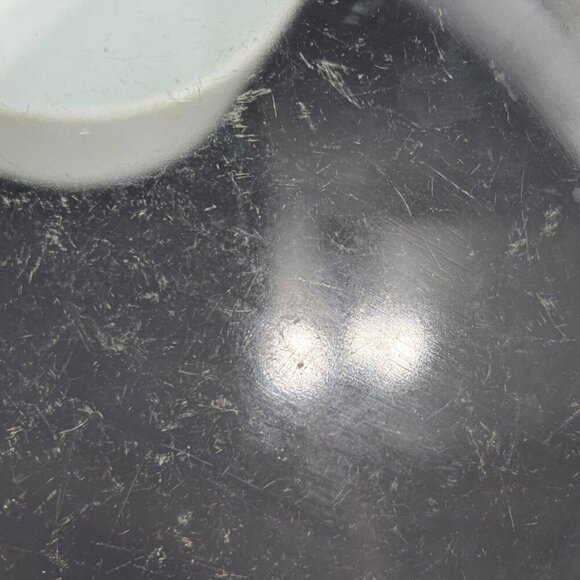 Pyrex Milk Glass 1 Quart Casserole #473 with Lid #470 - Picture 7 of 10